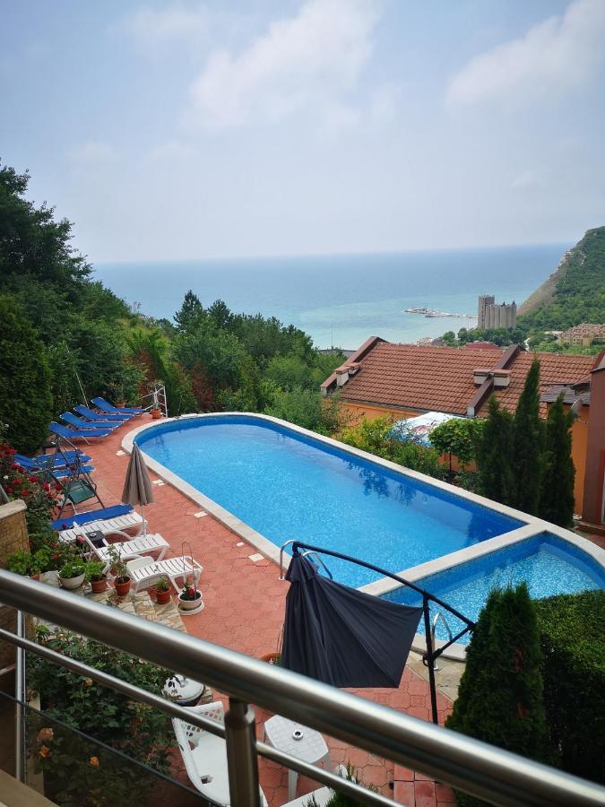 Complex Karia IV Appartement Kavarna Buitenkant foto