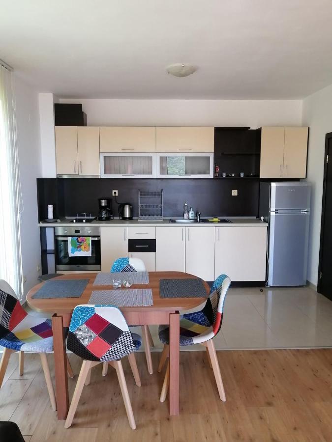 Complex Karia IV Appartement Kavarna Buitenkant foto