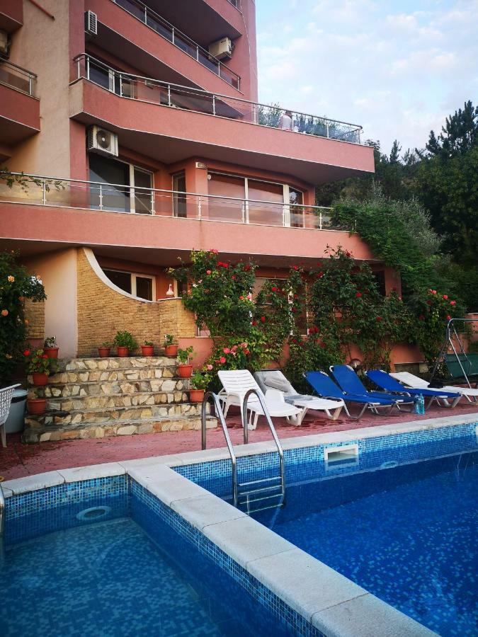 Complex Karia IV Appartement Kavarna Buitenkant foto
